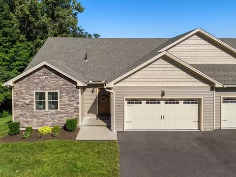 717 Northampton St #65, Holyoke, MA 01040