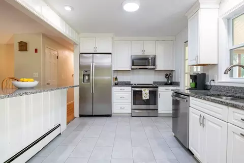 5 Parish Rd, Georgetown, MA 01833 photo 12