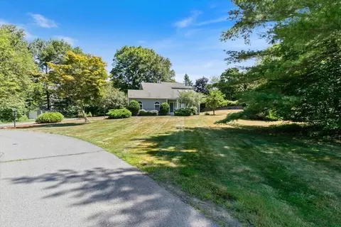 5 Coventry Ln, Derry, NH 03038 photo 6