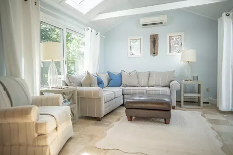 Living - 1 Johnson Ln, Dennis, MA 02638 photo 1 of 5