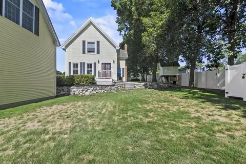68 High St, Randolph, MA 02368 photo 3