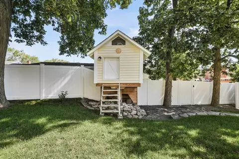 68 High St, Randolph, MA 02368 photo 25