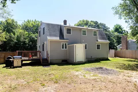 49 Cromesett Rd, Wareham, MA 02571 photo 5