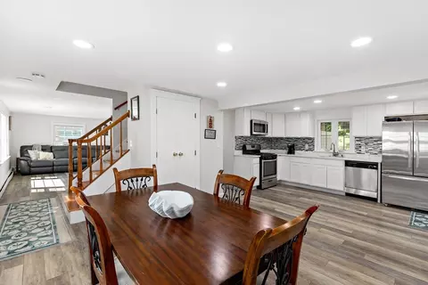 49 Cromesett Rd, Wareham, MA 02571 photo 11