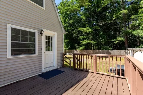 49 Cromesett Rd, Wareham, MA 02571 photo 4