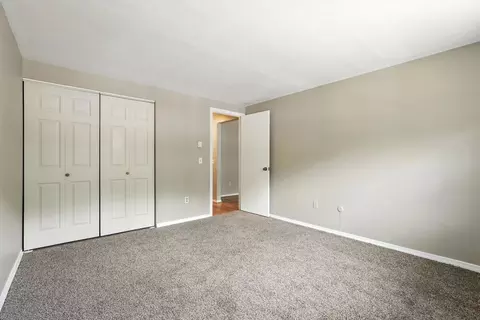 7 Maple Crest Cir #E, Holyoke, MA 01040 photo 14