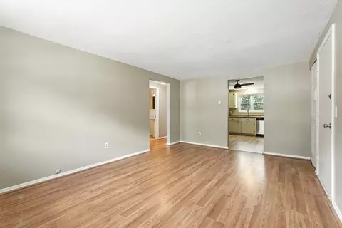 7 Maple Crest Cir #E, Holyoke, MA 01040 photo 9