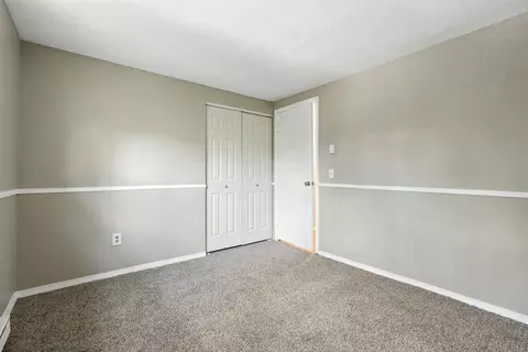 7 Maple Crest Cir #E, Holyoke, MA 01040 photo 16