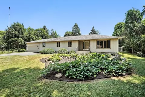61 Lotus Ave, West Springfield, MA 01089