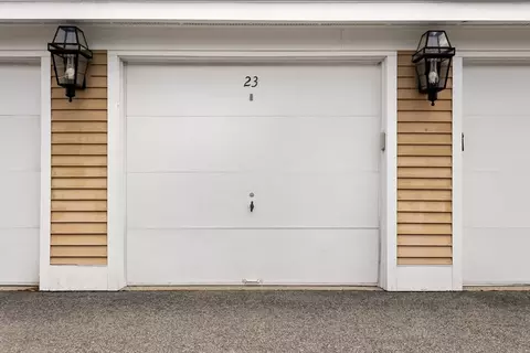 3 3 Bradford Commons Ln # A, Braintree, MA 02048
