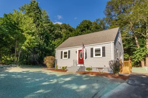 4 Highland Cir, Foxboro, MA 02035