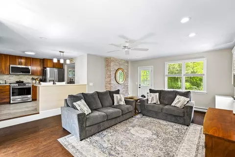 73 Fruit St, Mansfield, MA 02048 photo 3
