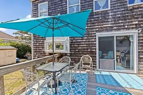 Exterior - 48 Guild St, Hull, MA 02045 photo 2 of 10