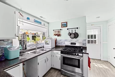 Kitchen - 48 Guild St, Hull, MA 02045 photo 2 of 5