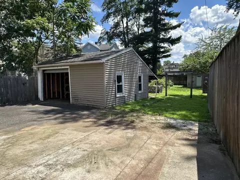 Exterior - 177 Johnson St, Springfield, MA 01108 photo 6 of 7