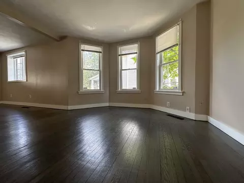 Living - 177 Johnson St, Springfield, MA 01108 photo 5 of 6