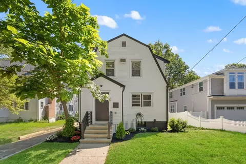 440 Waltham St, Lexington, MA 02421