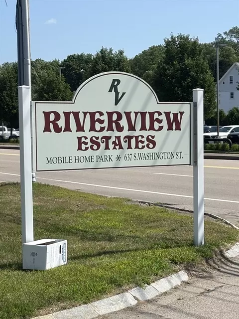 637 S Washington St #44, North Attleboro, MA 02760