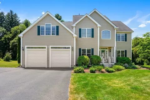 3 Apple Rock, Millis, MA 02054