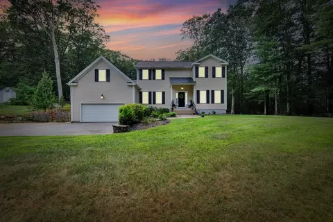 128 Podunk Rd, Sturbridge, MA 01566