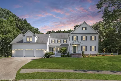 9 Tulip Way, Medway, MA 02053