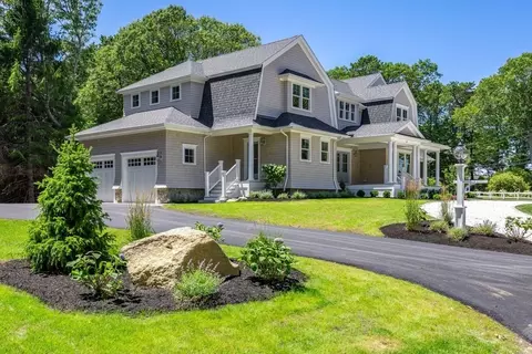 8 Darylane, Falmouth, MA 02556