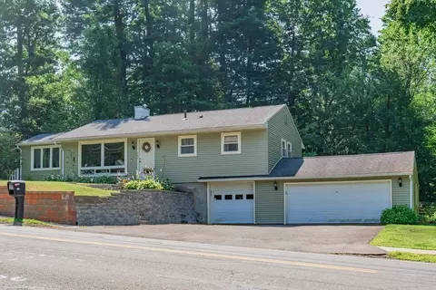 103 Pleasant St, East Longmeadow, MA 01028