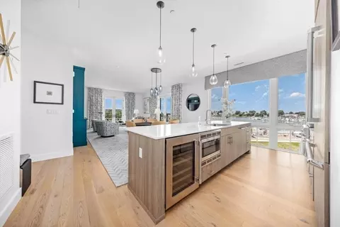 Kitchen - 10 Shipyard Dr #312, Hingham, MA 02043 photo 5 of 6