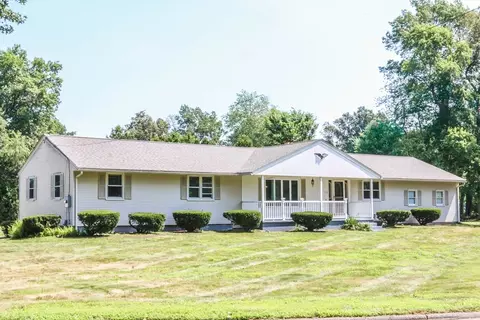 152 Brookhaven Dr, East Longmeadow, MA 01028
