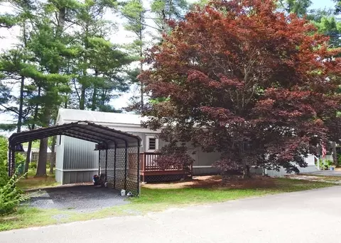 13 Siesta Dr, Wareham, MA 02576