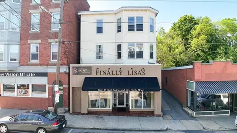 31-33 Hamilton St, Southbridge, MA 01550