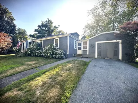 1 Park St, Middleboro, MA 02346