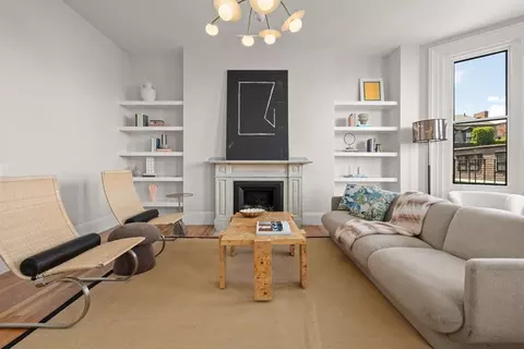 38 Hancock St #6, Boston, MA 02114