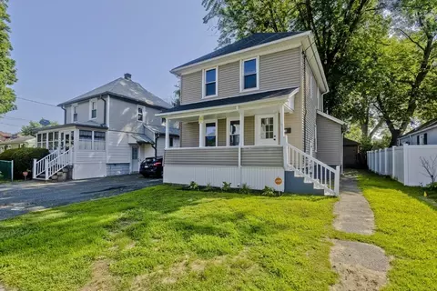 11 Nathaniel St, Springfield, MA 01109