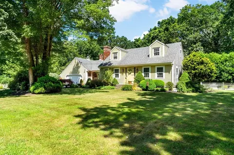 100 D Dr, Westport, MA 02790