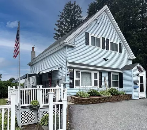 101 Peck St # R, Franklin, MA 02038