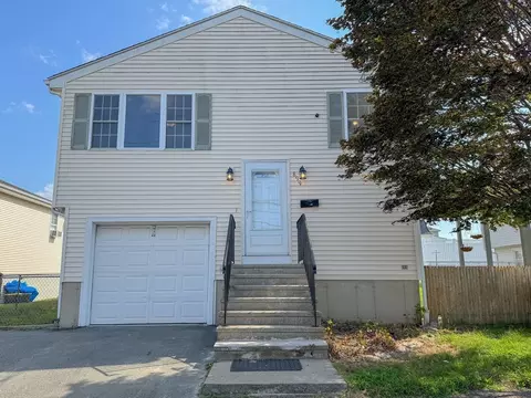 899 Warren St, Fall River, MA 02721 photo 2
