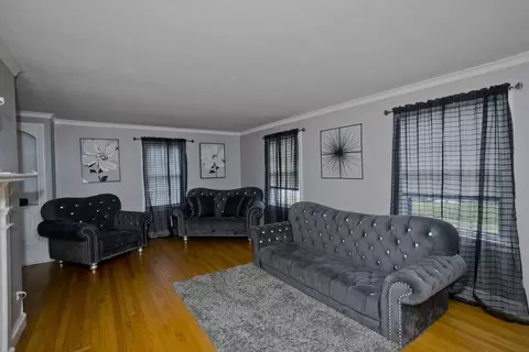 45 Fenimore Blvd, Springfield, MA 01108 photo 7