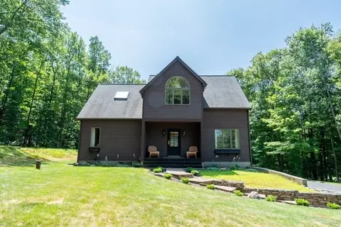 140 Sutton Rd, Webster, MA 01570 photo 2