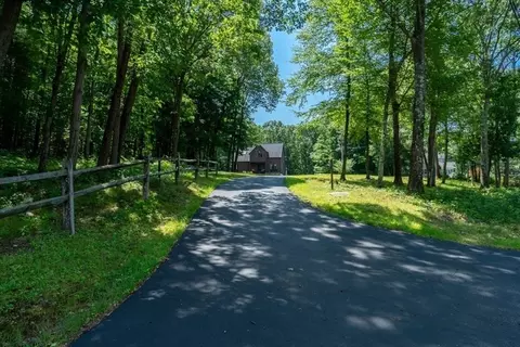 140 Sutton Rd, Webster, MA 01570 photo 3