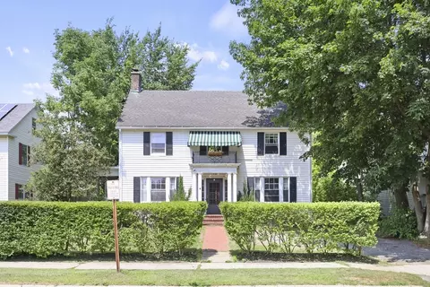 131 E Housatonic St, Pittsfield, MA 01201