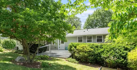 26 Michigan Dr, Hudson, MA 01749
