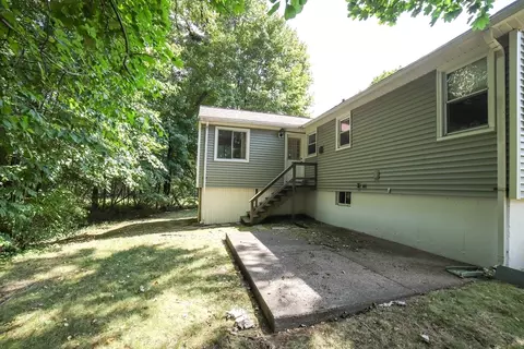 Exterior - 24 Greybert Ln, Worcester, MA 01602 photo 3 of 5