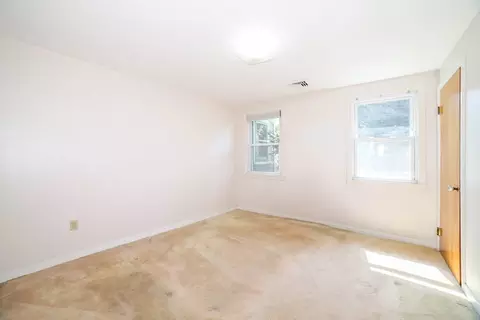 Bedroom - 24 Greybert Ln, Worcester, MA 01602 photo 3 of 4