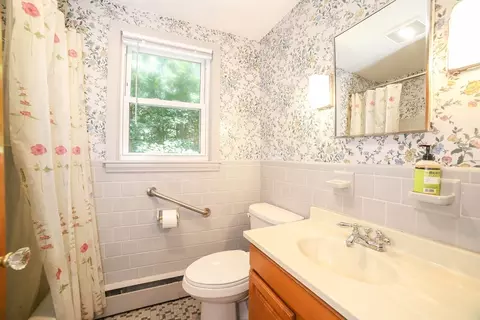 Bath - 24 Greybert Ln, Worcester, MA 01602 photo 1 of 1