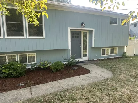 28 Edith Rd, Hudson, MA 01749