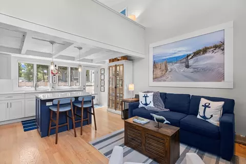 4 Railroad Ave #2, Provincetown, MA 02657