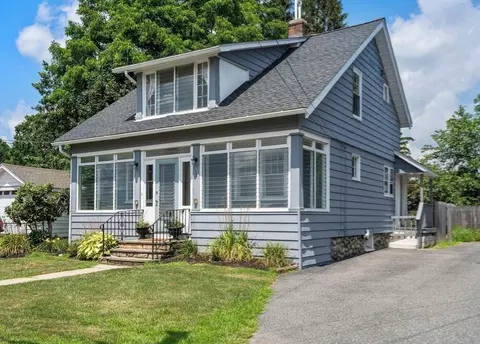 1 Inwood Rd, Worcester, MA 01606