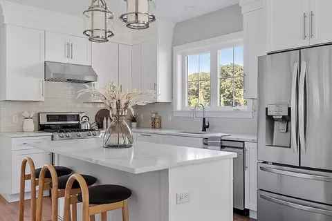 22 Palmetto Dr #22, Bellingham, MA 02019