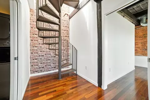 Entry Way - 210 Broadway #406, Everett, MA 02149 photo 2 of 4